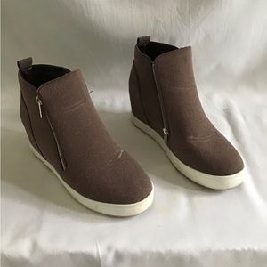 Platform casual Athlefit shoes